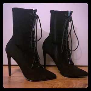Steve Madden Black Suede Boots, NEVER WORN